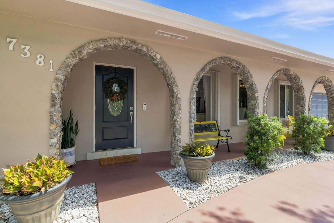 House in Plantation, Florida, United States 5 - 18511974