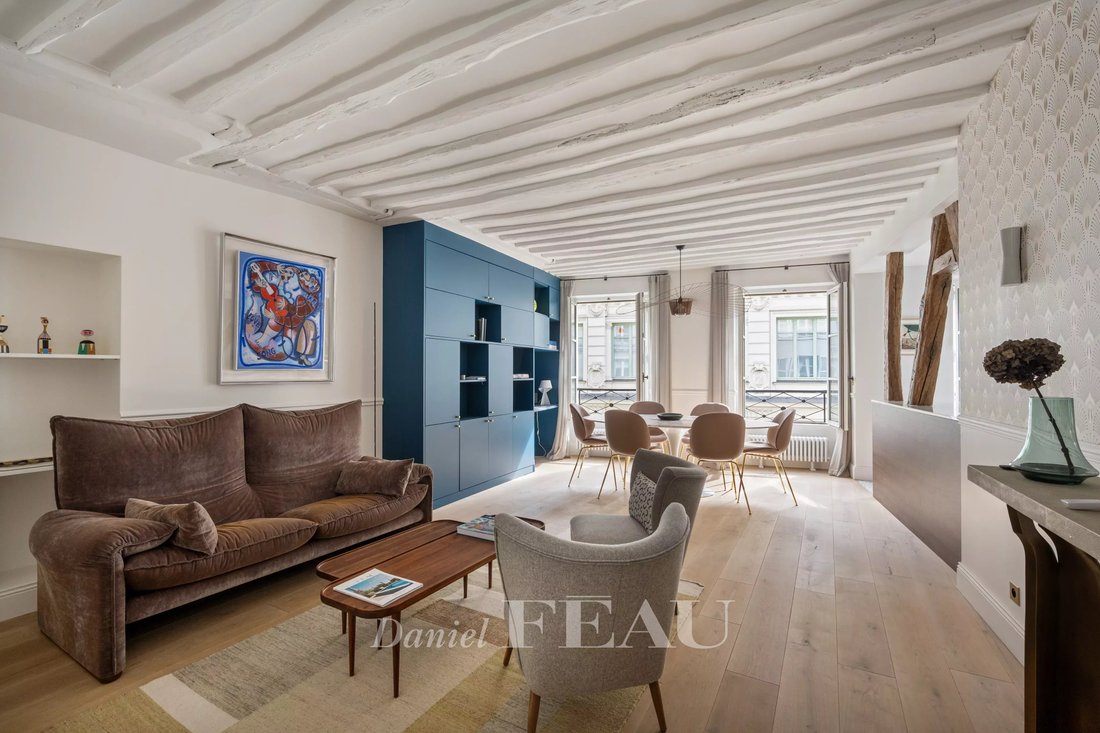 Apartment in Saint Thomas d'Aquin, Paris 7e Arrondissement, Paris 4 - 18509789