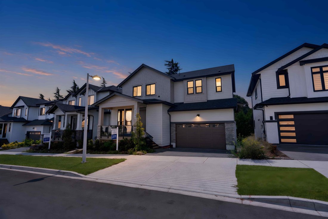 House in Surrey, British Columbia, Canada 3 - 18522613