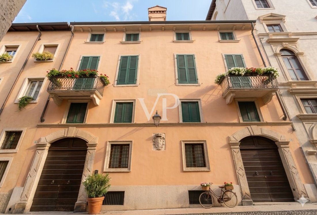 Villa in Center, Verona, Veneto 2 - 18509798