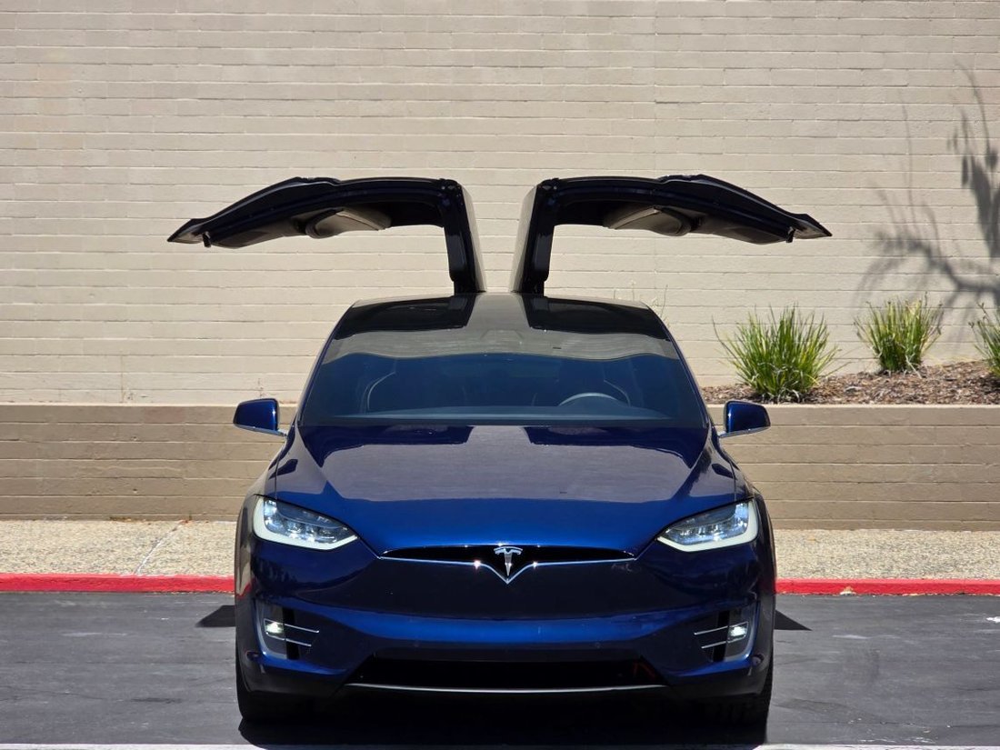 Suv in Roseville, CA, United States 2 - 18514158