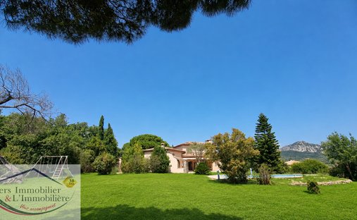 Domaine à La Crau, Provence-Alpes-Côte d'Azur, France 1