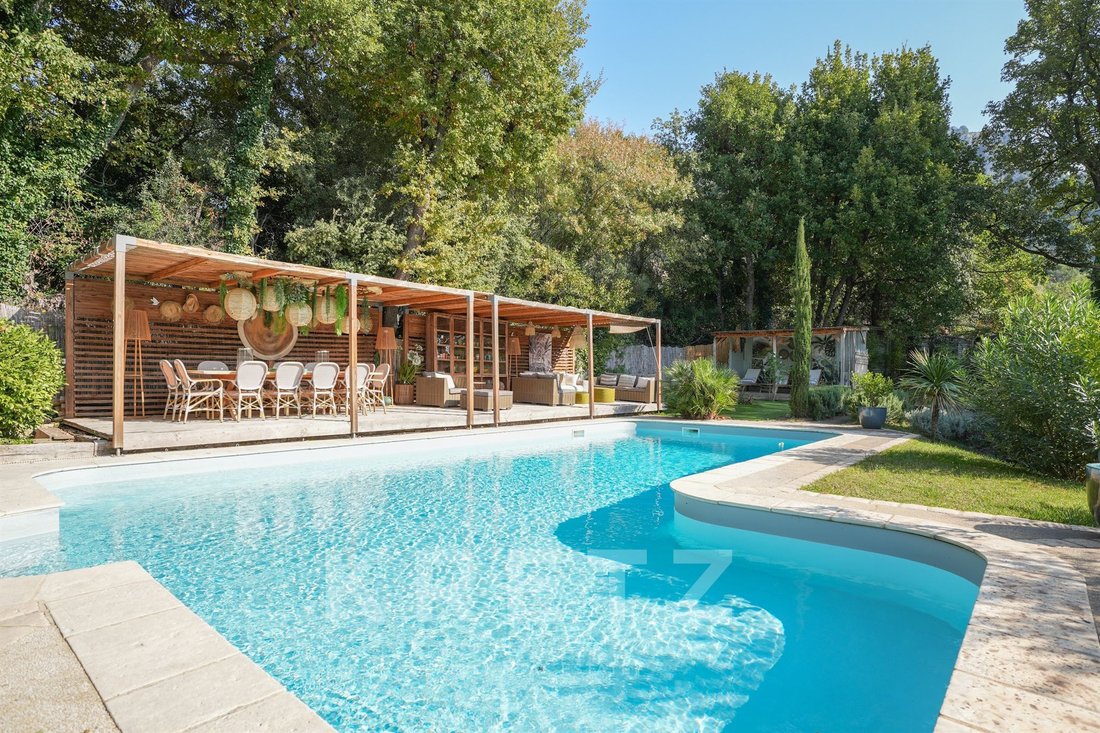House in Robion, Provence-Alpes-Côte d'Azur, France 1 - 18512400