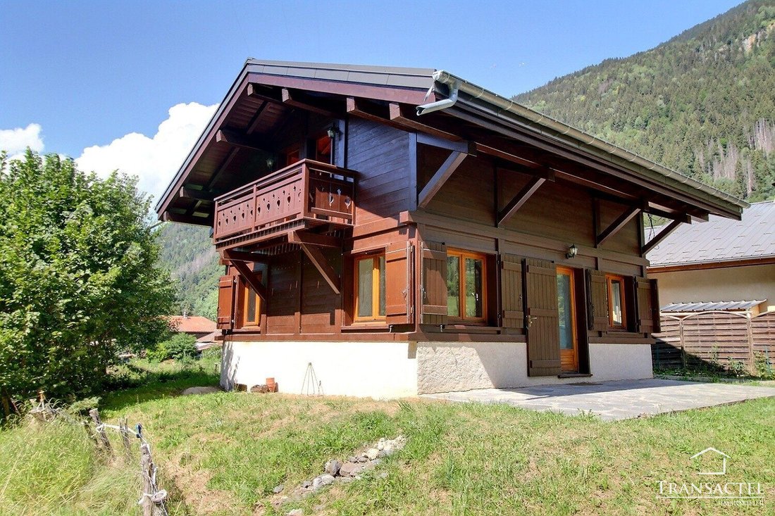 Chalet in Saint-Gervais-les-Bains, Auvergne-Rhône-Alpes, France 1 - 18509123