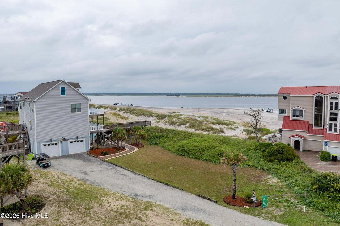 Land in North Topsail Beach, North Carolina, United States 1 - 18469769