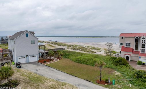 Land in North Topsail Beach, North Carolina, United States 1