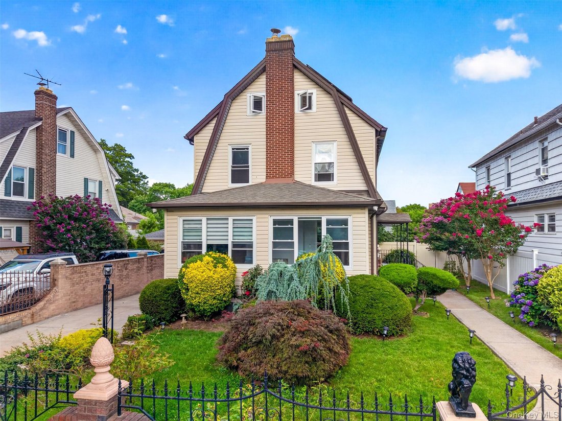 House in New York, New York, United States 3 - 18510995