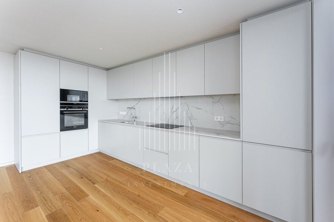 Apartment in Santa Marinha e Sao Pedro da Afurada, Porto District, Portugal 3 - 18510232