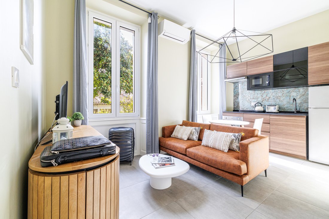 Estate in Village, Villeneuve-Loubet, France 5 - 18513621