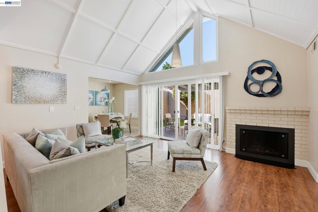 Townhouse in Newark, California, United States 3 - 18515232