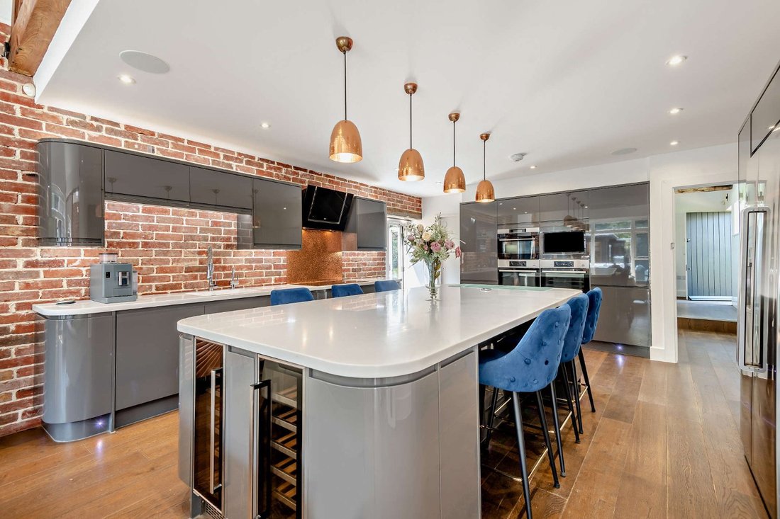 House in Shorne, England 2 - 18508366