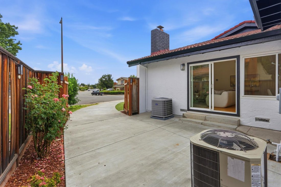 House in San Jose, California, United States 5 - 18518577