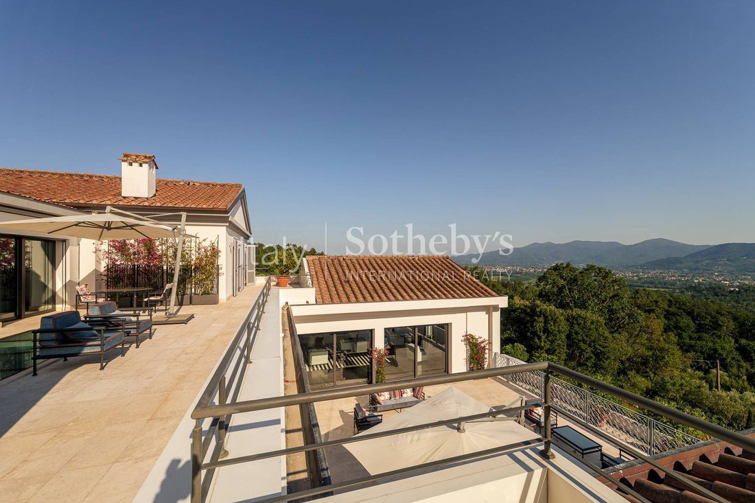 House in Area Monte San Quirico - Sant'Alessio, Lucca, Tuscany 4 - 18516584