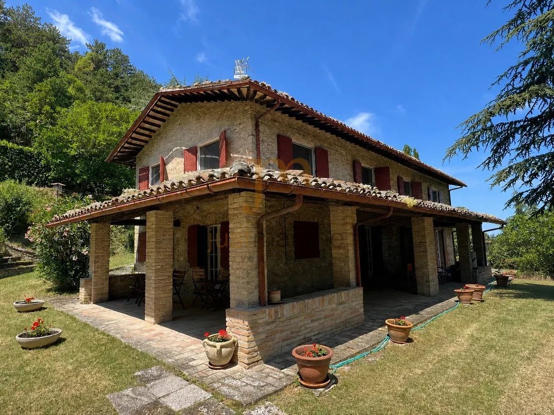 House in Historic Center, Urbino, Marche 1 - 18509679