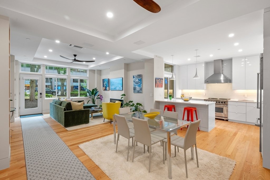 Condo in Cambridge, Massachusetts, United States 1 - 18512877