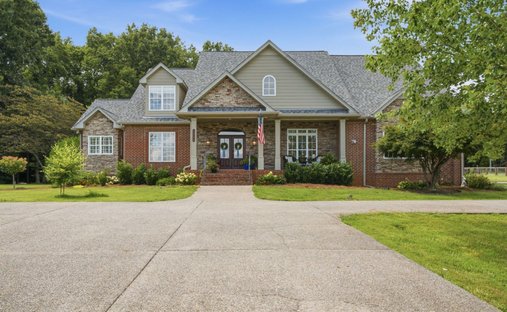 House in Springfield, Tennessee, United States 1