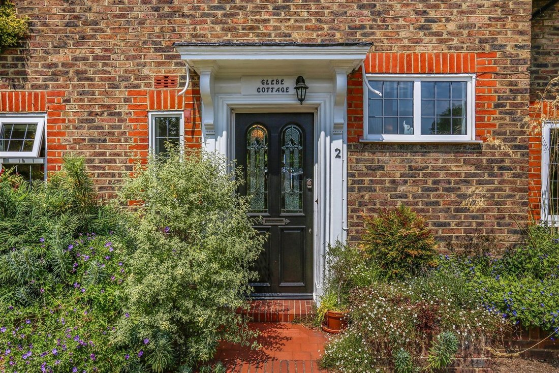 House in London Borough of Sutton, England 2 - 18510953