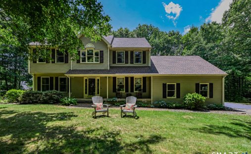House in Canton, Connecticut, United States 1
