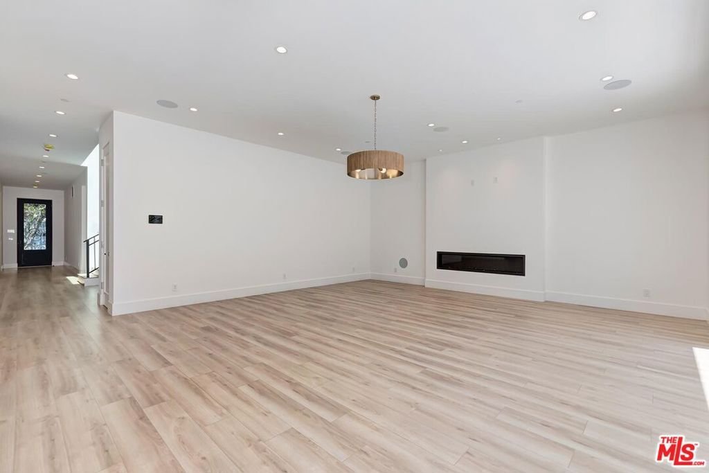 House in Los Angeles, California, United States 5 - 18511104