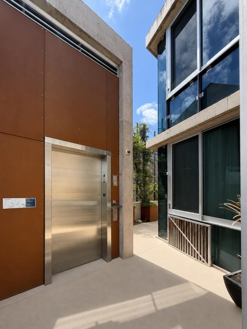 Condo in Palo Alto, California, United States 4 - 18518581