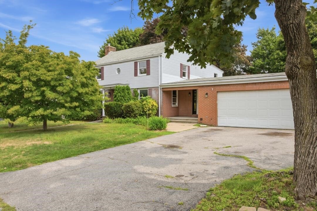 House in Cranston, Rhode Island, United States 1 - 18510937