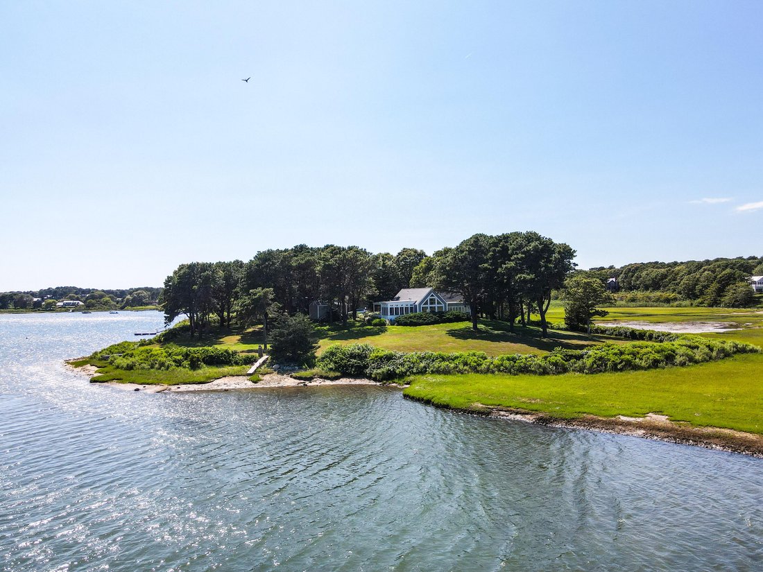 House in Oak Bluffs, Massachusetts, United States 2 - 18514870