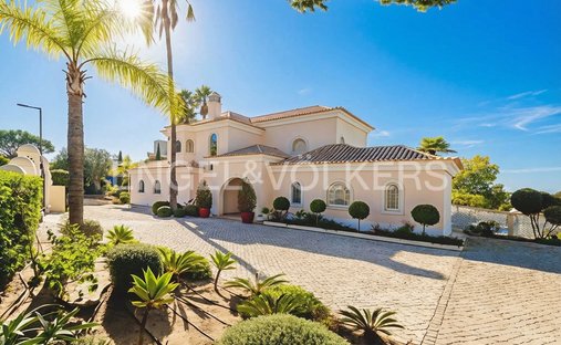 Villa in Vale do Lobo, Almancil, Portugal 1