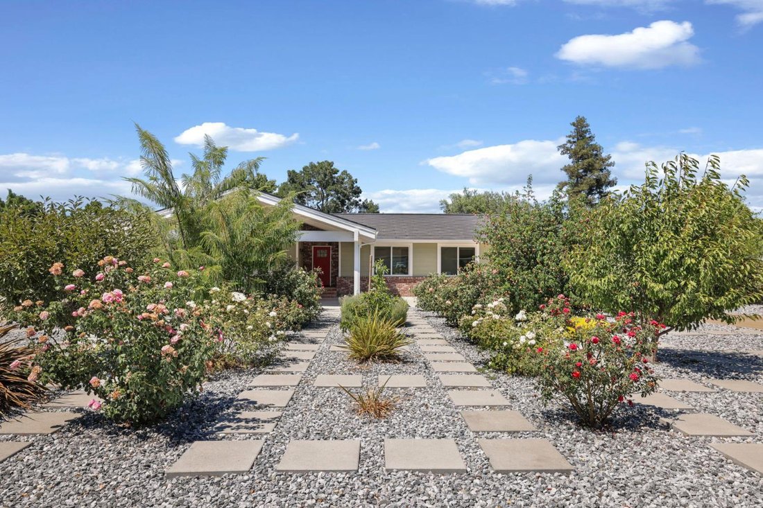 House in Tracy, California, United States 3 - 18510816