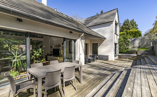 House in L'Étang-la-Ville, Ile-de-France, France 1