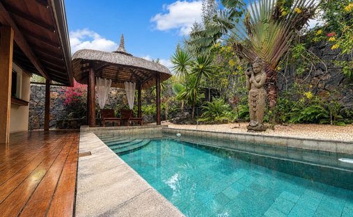 Villa in Black River, Rivière Noire District, Mauritius 1