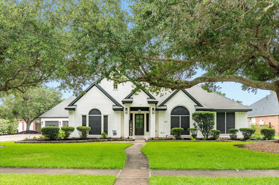 House in Lake Jackson, Texas, United States 1 - 18515286