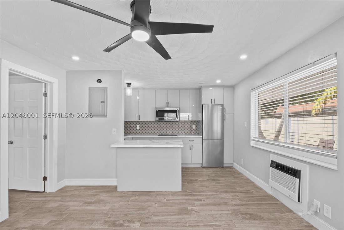 Fort Lauderdale, Florida, United States 2 - 18509335