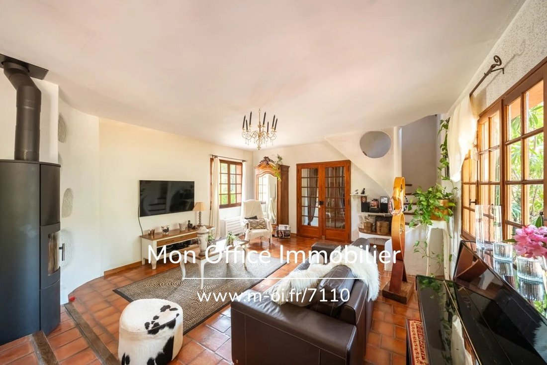 House in Le Puy-Sainte-Réparade, Provence-Alpes-Côte d'Azur, France 5 - 18508527