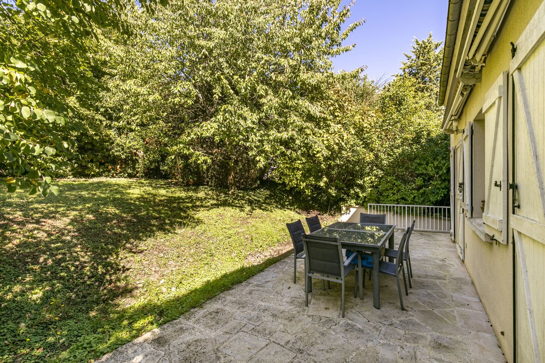 House in Forêt, Saint-Germain-en-Laye, France 3 - 18509148