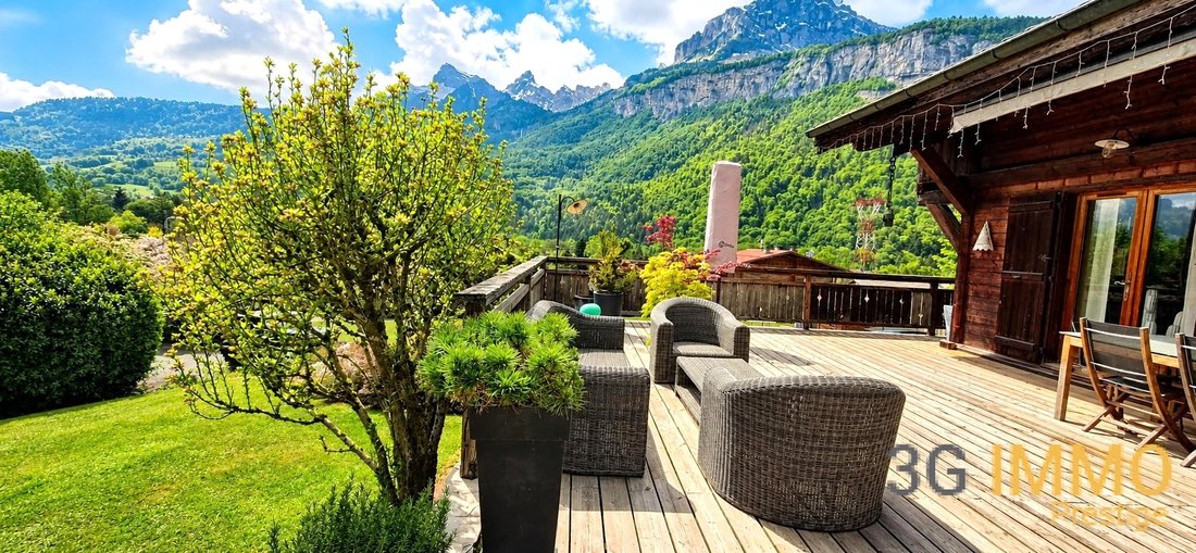 Chalet in Magland, Auvergne-Rhône-Alpes, France 2 - 18251266
