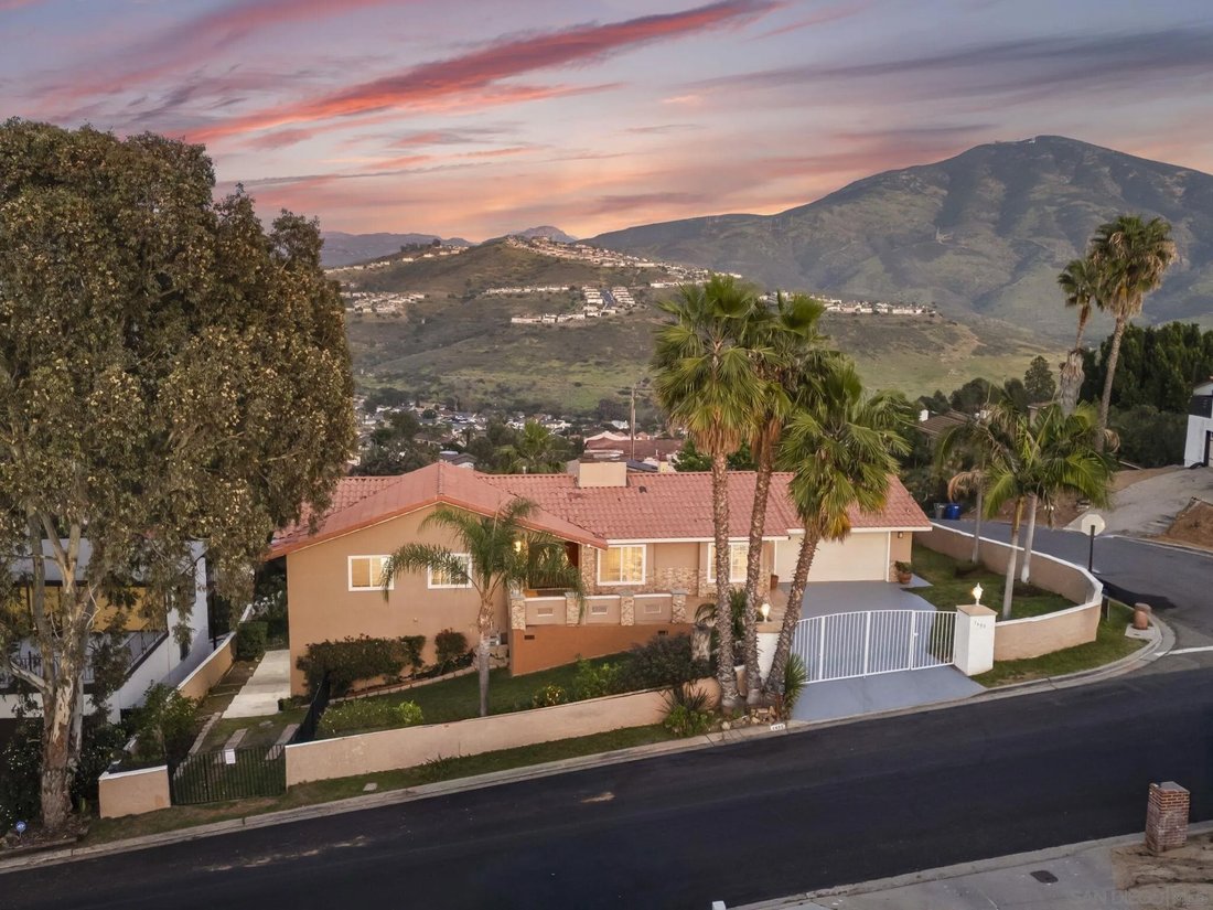 House in Spring Valley, California, United States 1 - 18509119