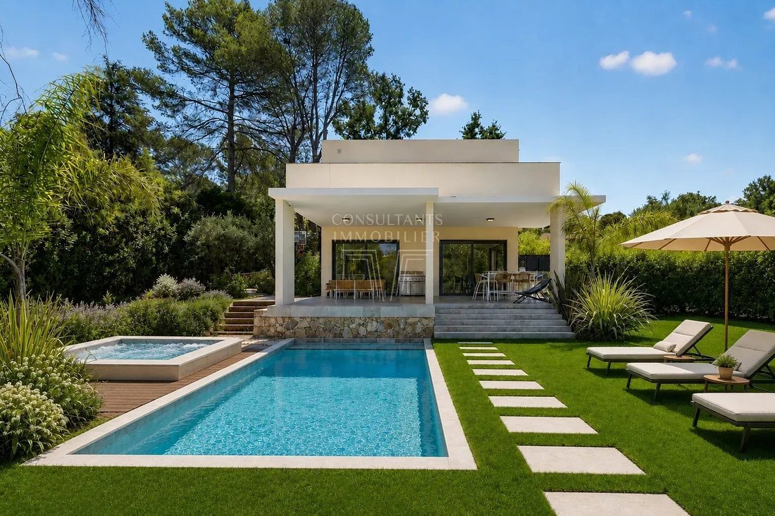 Villa in Valbonne, Provence-Alpes-Côte d'Azur, France 1 - 18508280