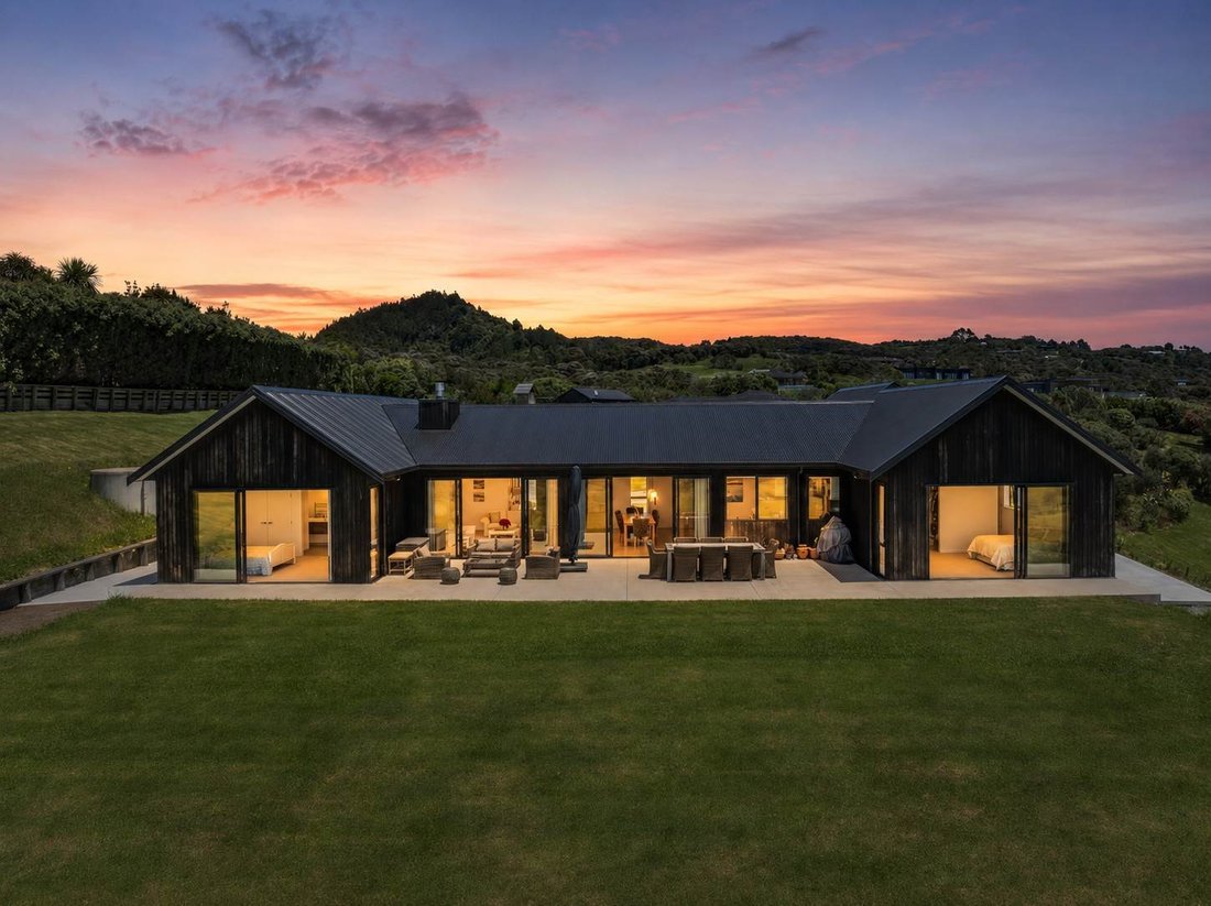 House in Waipu, Northland, New Zealand 1 - 15978701