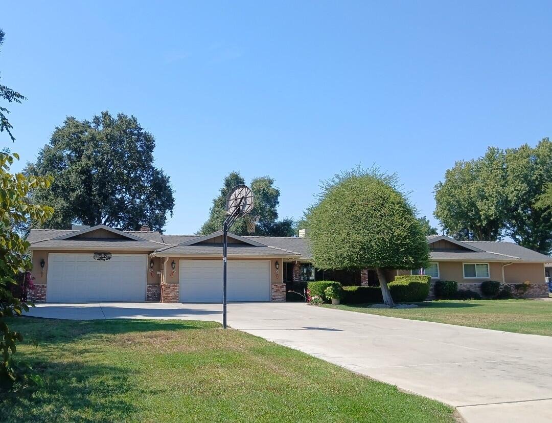 House in Visalia, California, United States 1 - 18517975