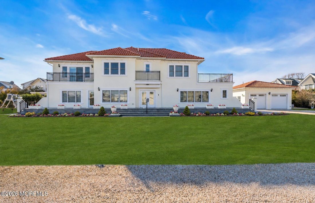 House in Long Branch, New Jersey, United States 1 - 16965328