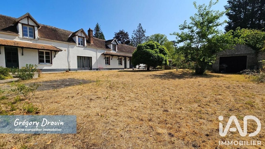 House in Le Vaudoué, Ile-de-France, France 1 - 18518265