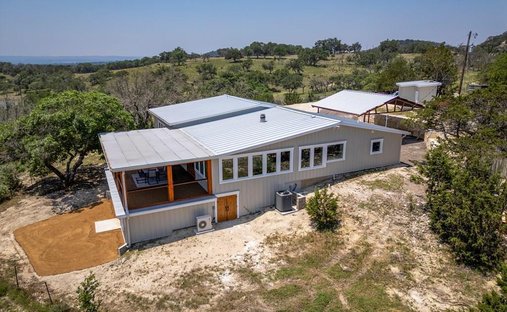 House in Center Point, Texas, United States 1