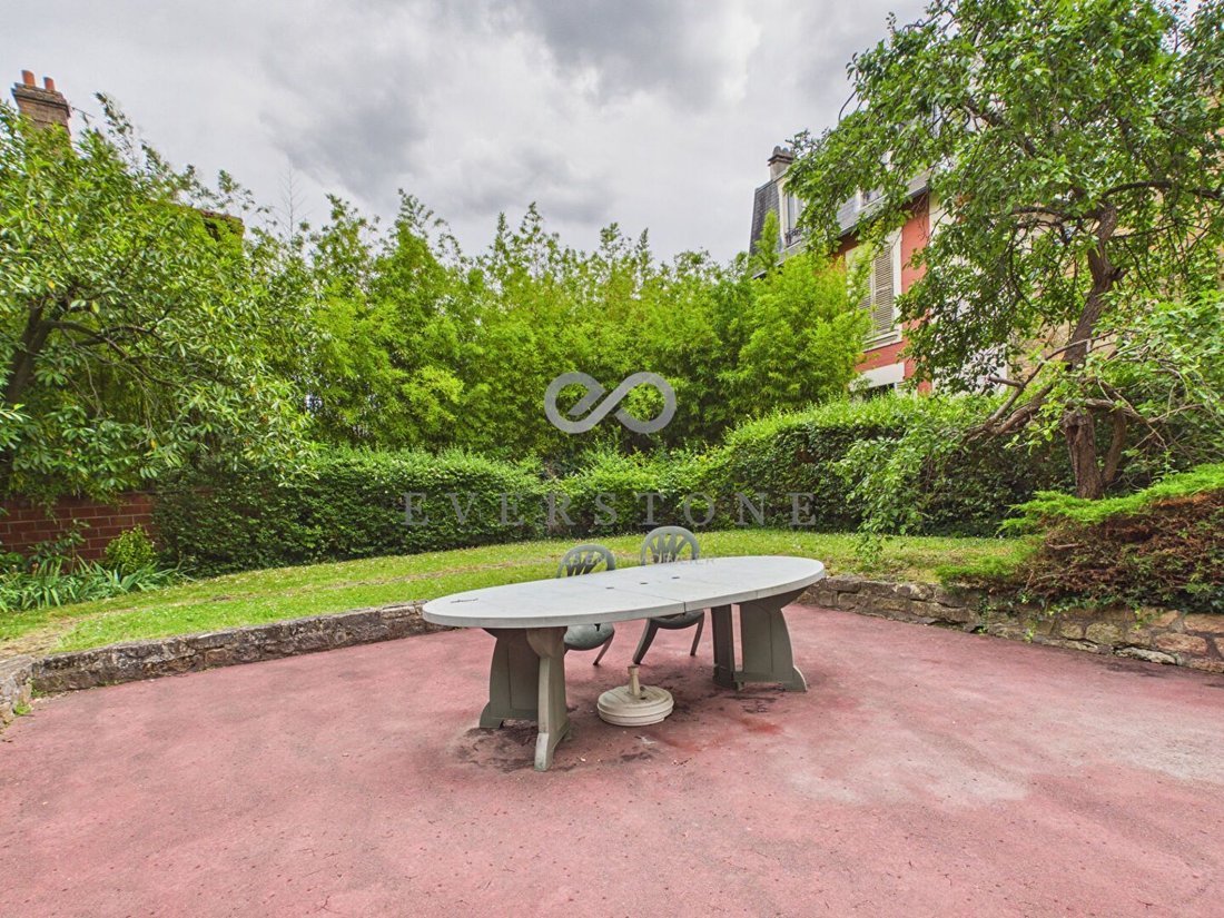 Apartment in Bois-Colombes, Ile-de-France, France 3 - 18509092