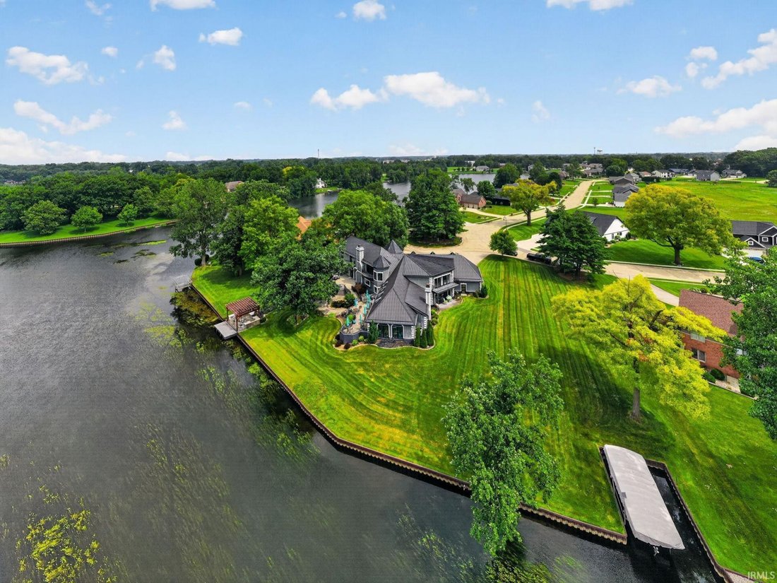 House in Elkhart, Indiana, United States 4 - 18514402