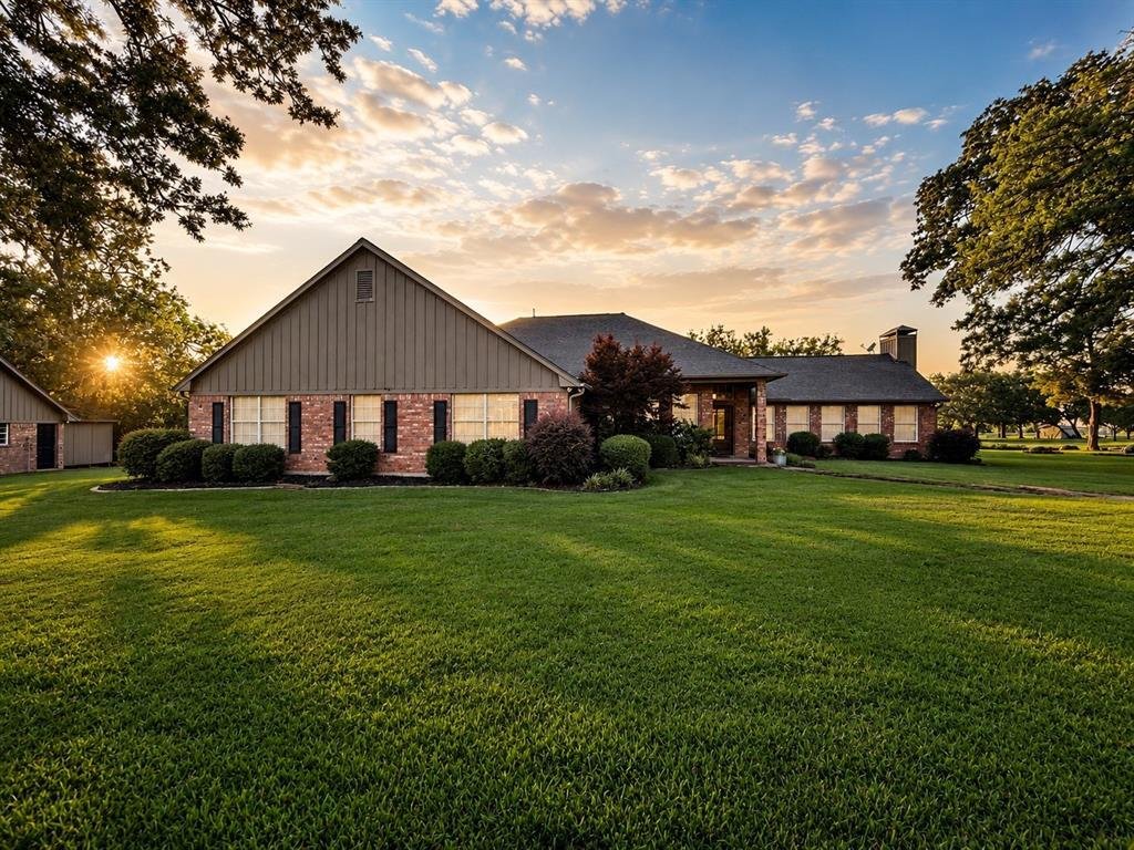 House in Sulphur Springs, Texas, United States 1 - 18513190