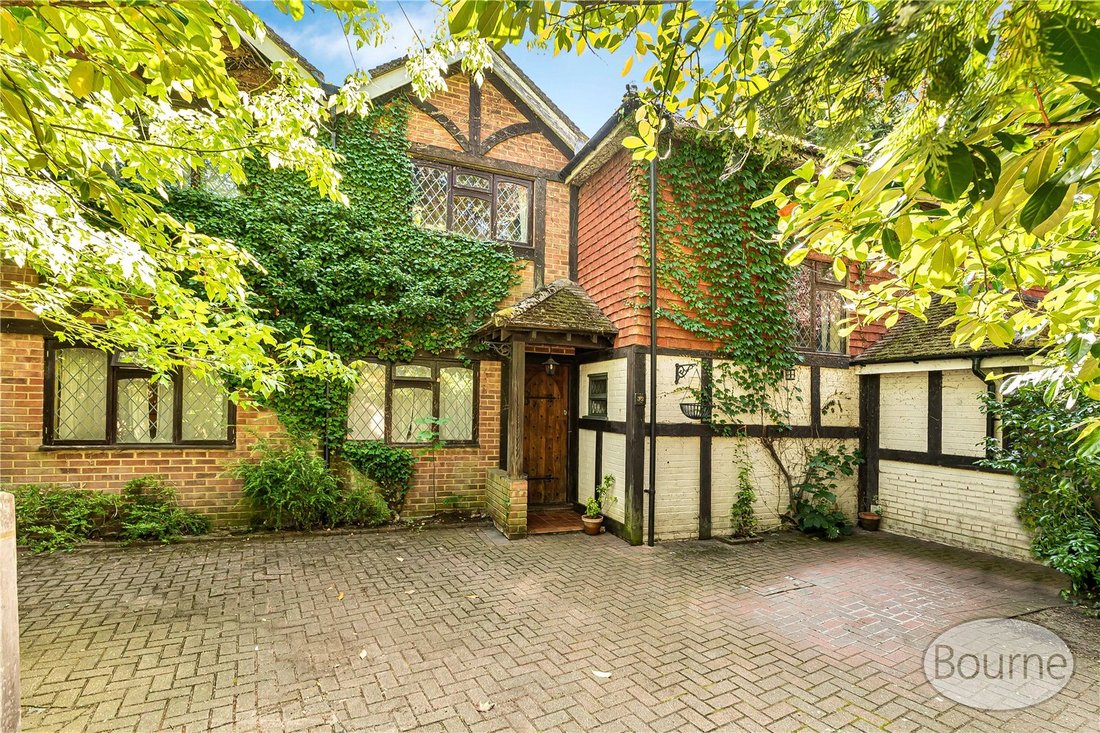 House in Merrow, Guildford, England 1 - 18517199