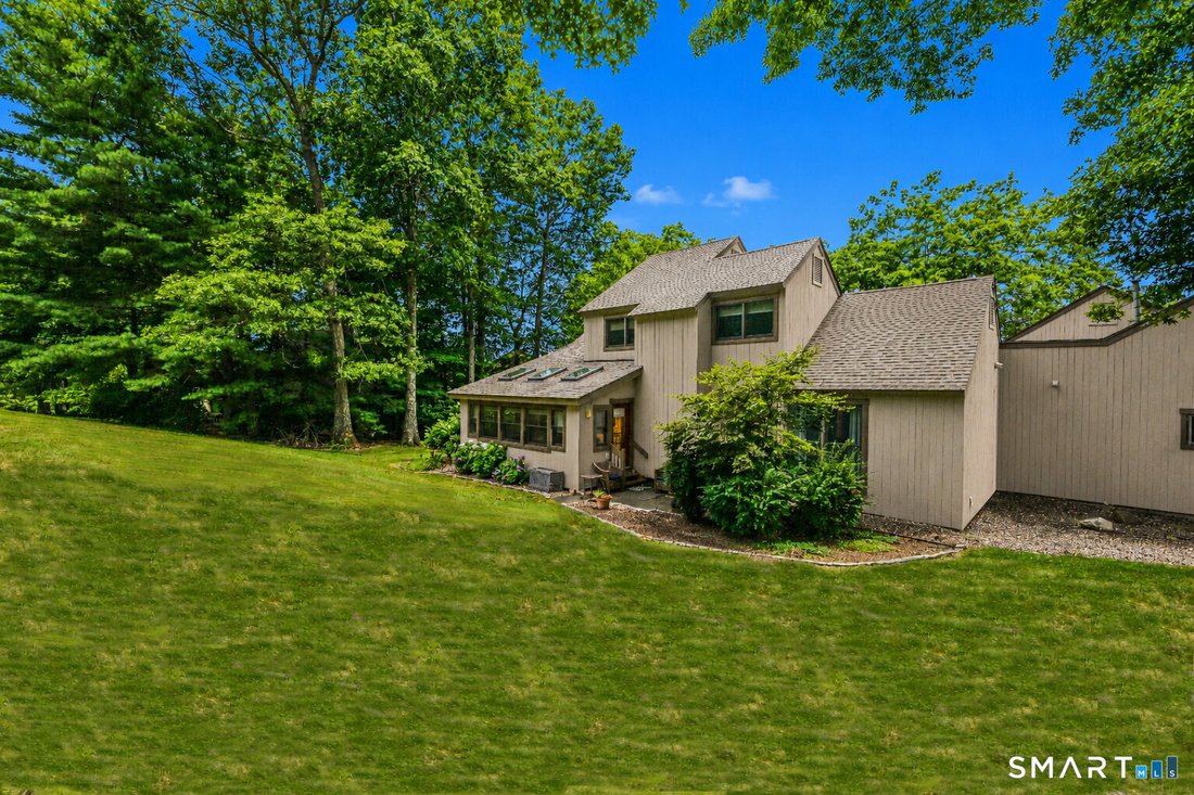 Condo in Avon, Connecticut, United States 5 - 18512494