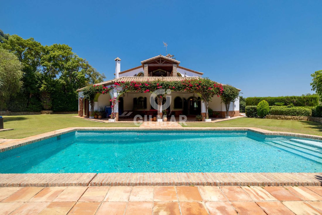 Villa in Sotogrande, San Roque, Andalusia 1 - 18508358