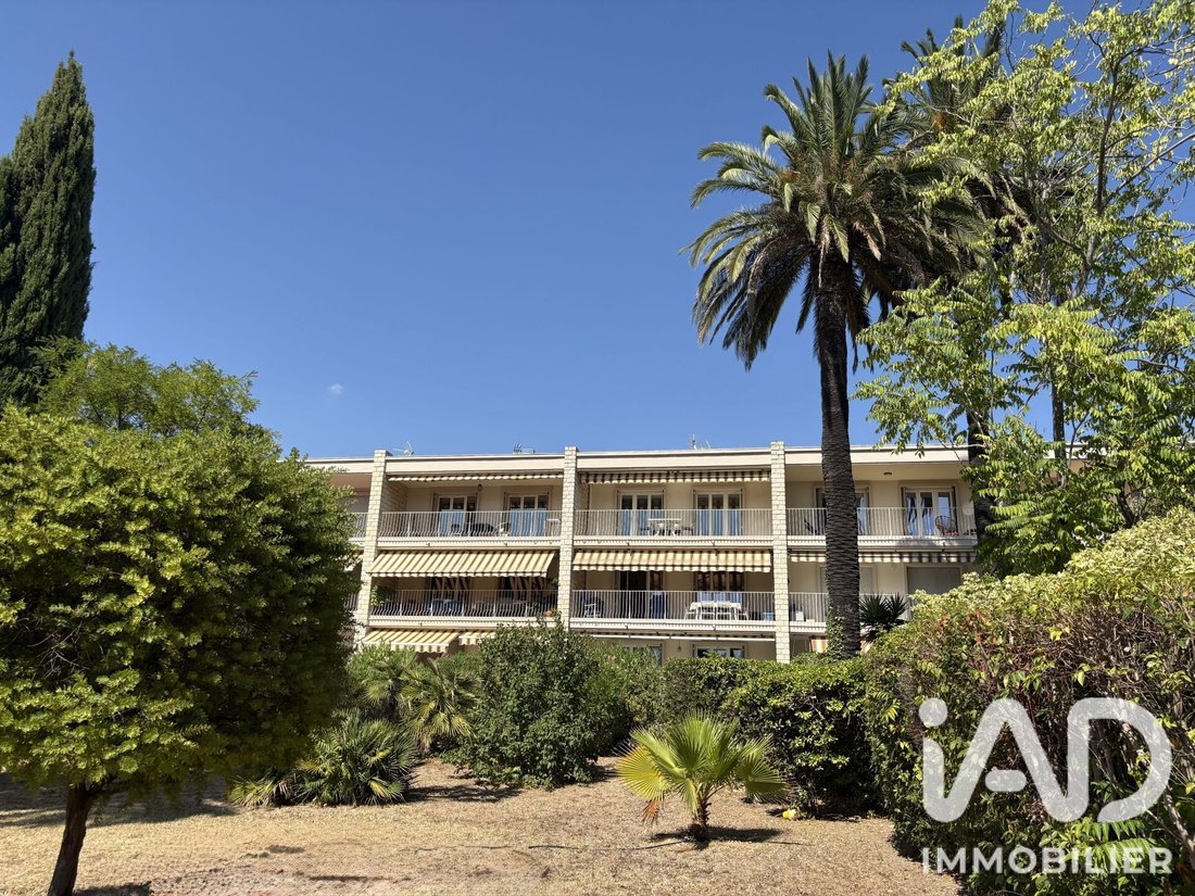 Apartment in Saint-Cyr-sur-Mer, Provence-Alpes-Côte d'Azur, France 2 - 18518305