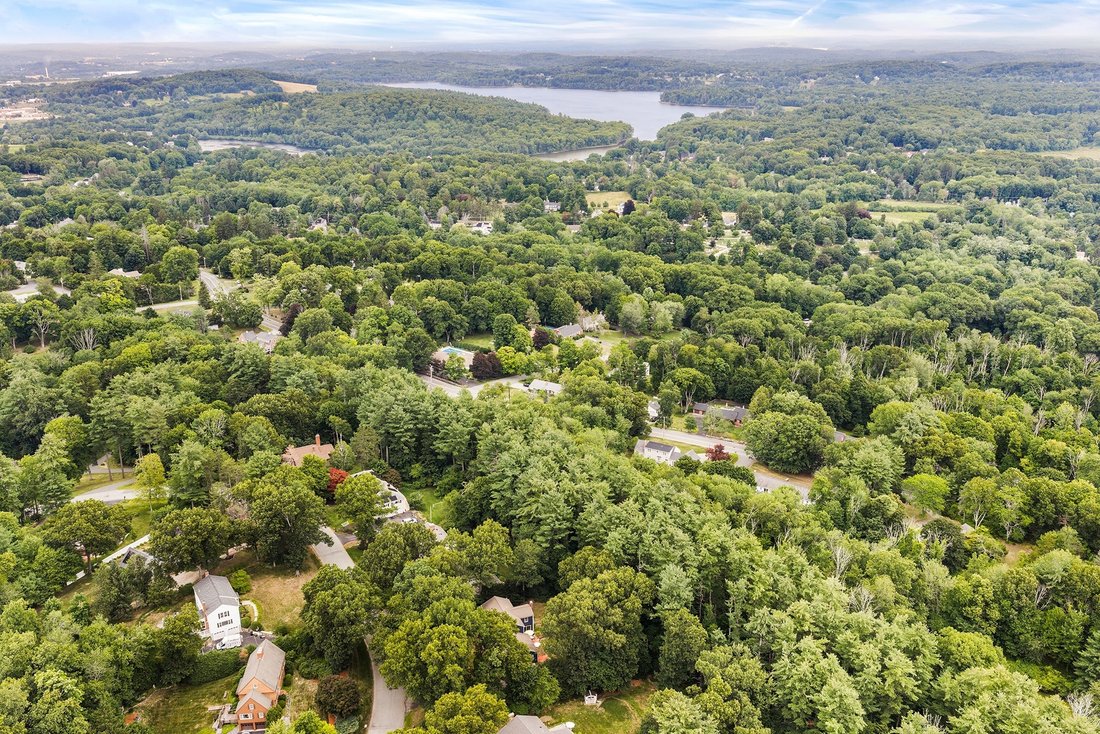 House in North Andover, Massachusetts, United States 3 - 18517234